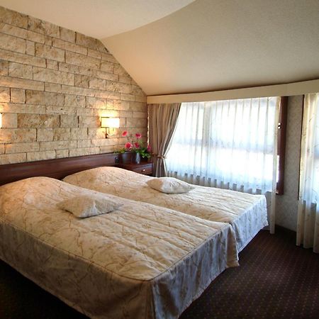 Hotel Restaurant La Porte D'Octodure Martigny Εξωτερικό φωτογραφία