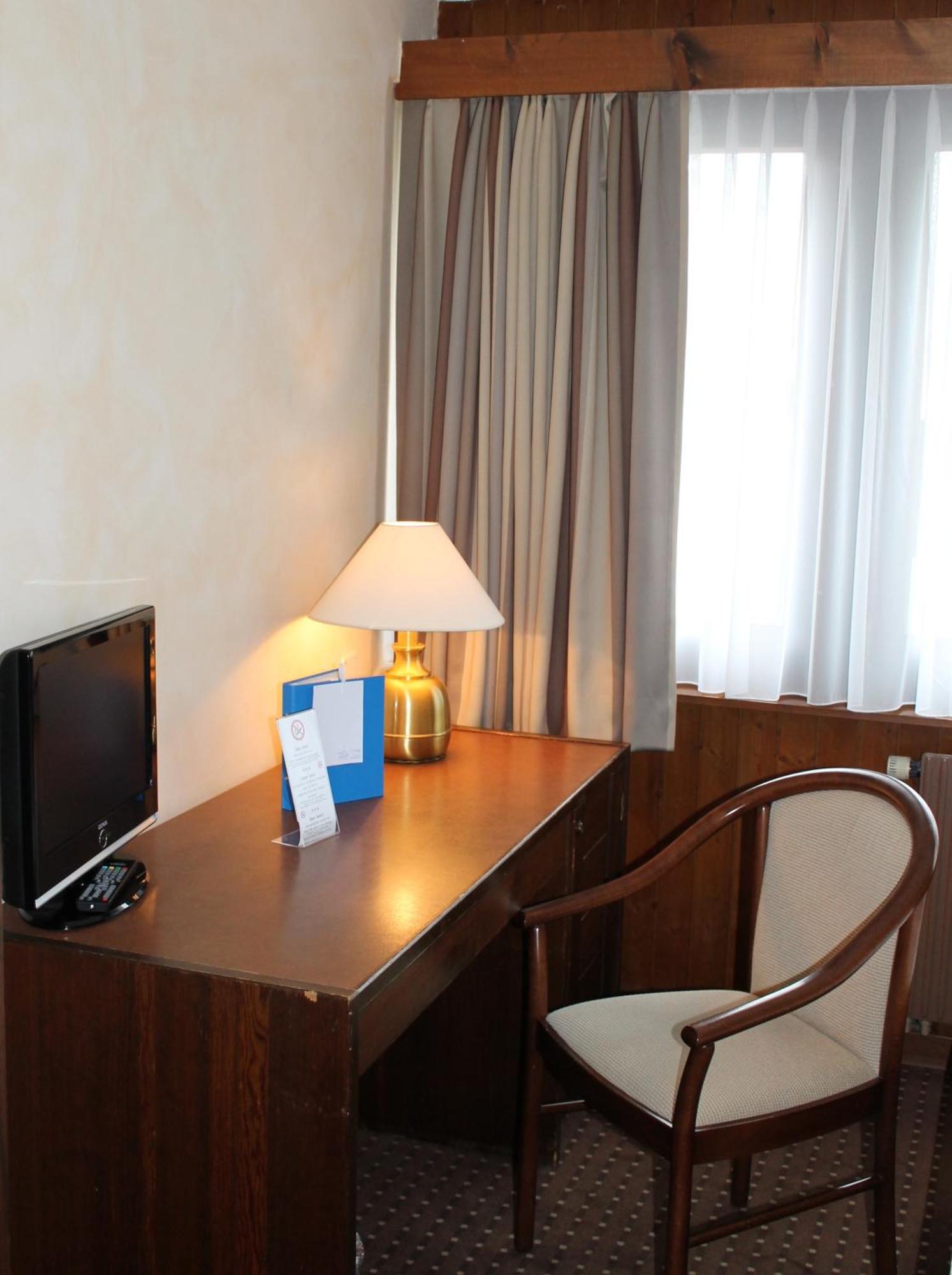 Hotel Restaurant La Porte D'Octodure Martigny Εξωτερικό φωτογραφία